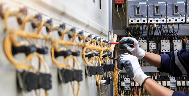 Professional Electrician technician working in Chapman, KS